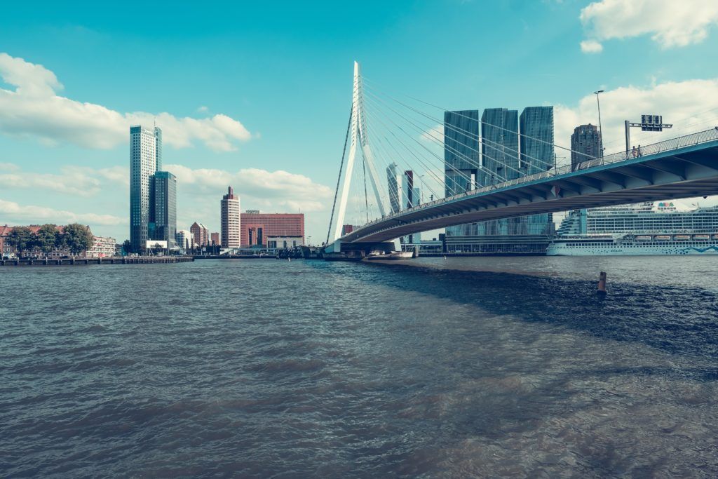 miles-vanderlooven-t-j22ysiAL8-unsplash